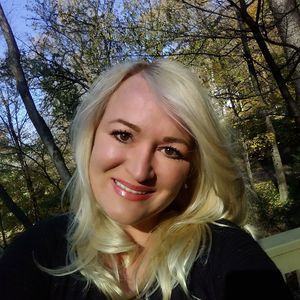 Meet your Posher, Becky